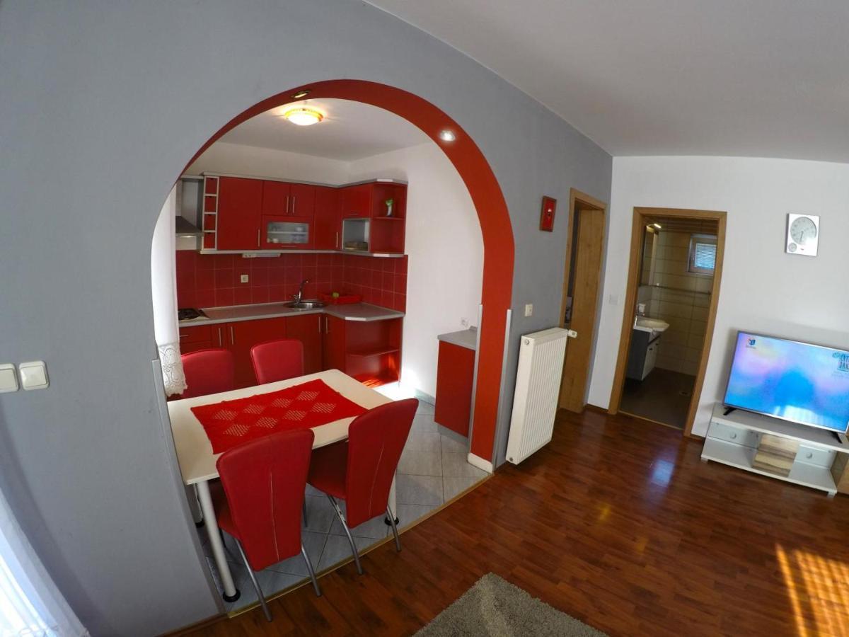 Apartments And Rooms Rea Sveti Martin Na Muri Eksteriør bilde